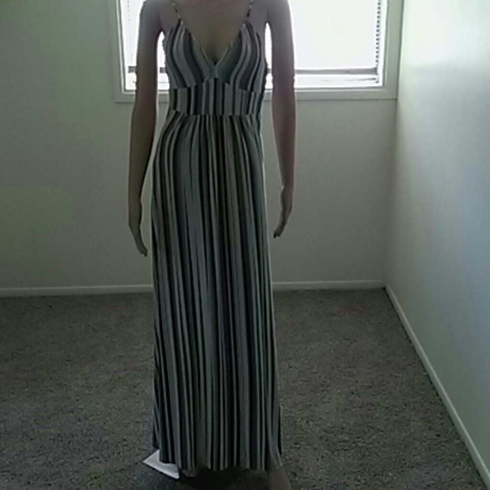 To The Max Halter  dress
